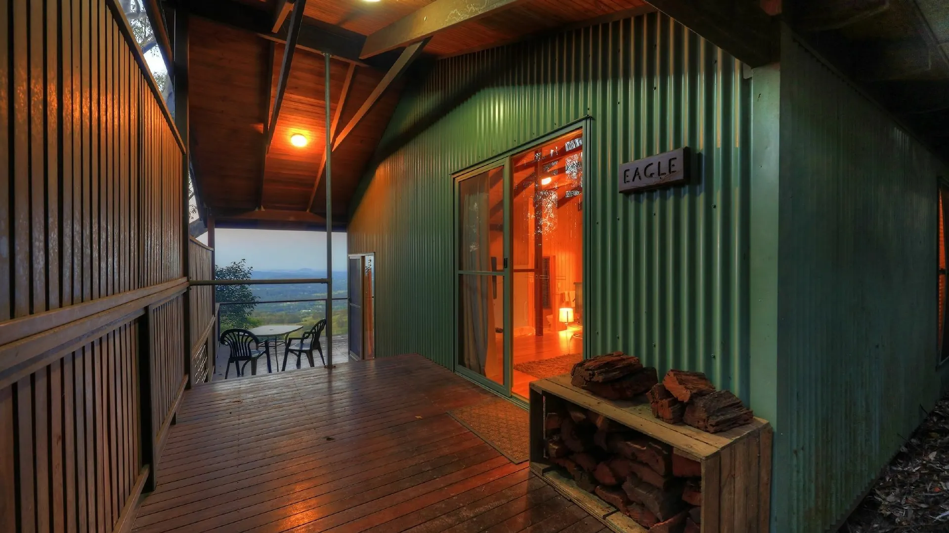Treetops Seaview Montville Hotel